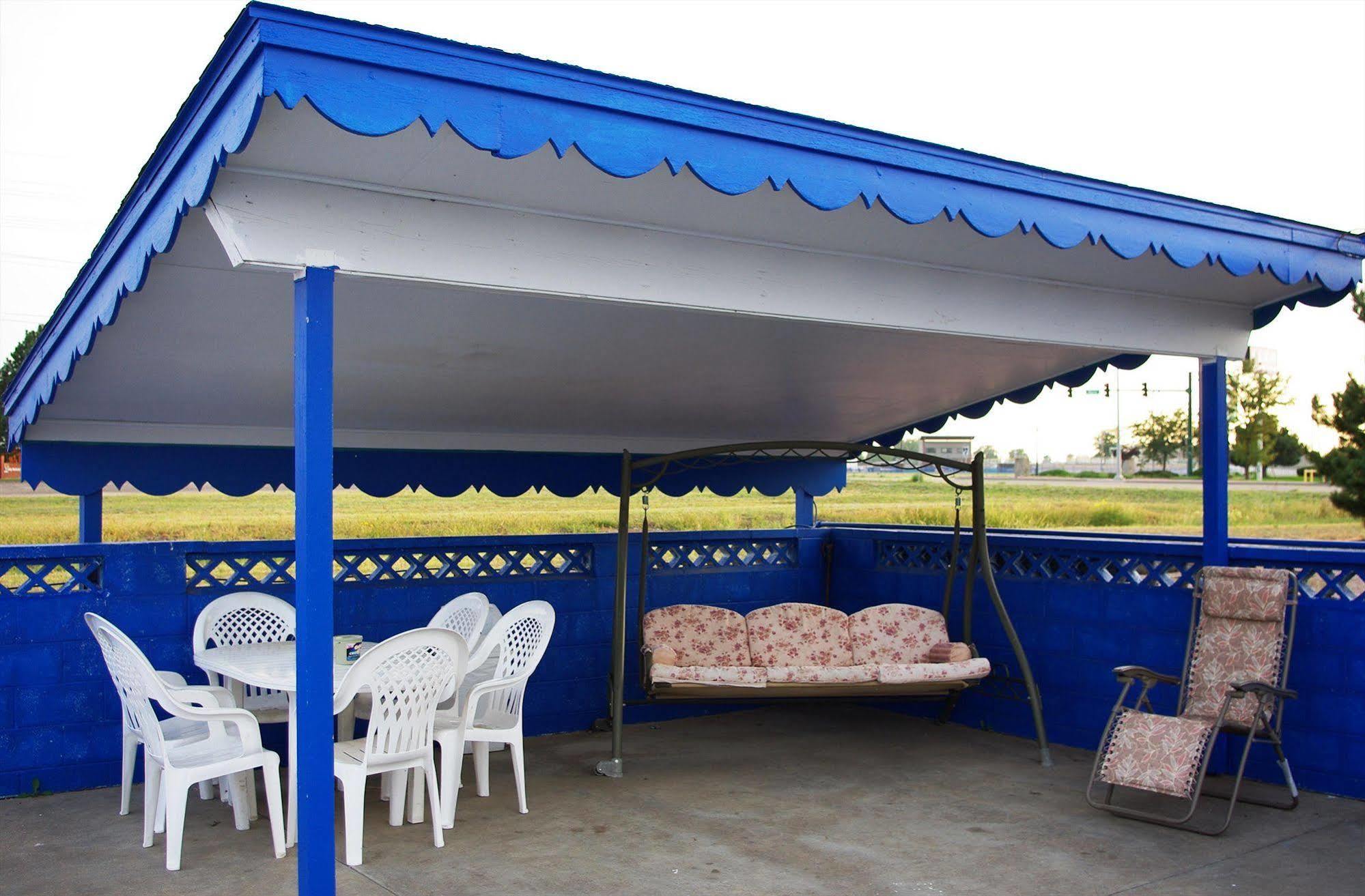 Blue Spruce Motel Lamar Restaurant photo